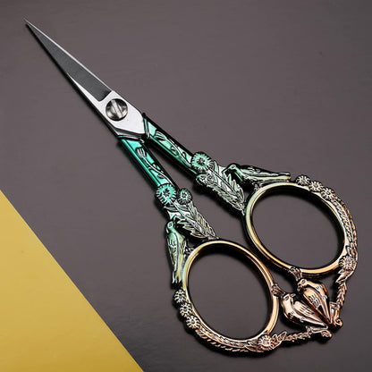 YOUGUOM Sewing Embroidery Scissors, Small Thread Scissor for Craft Artwork Needlework Yarn Knitting Detail Snips, Black Cute Bird Shears