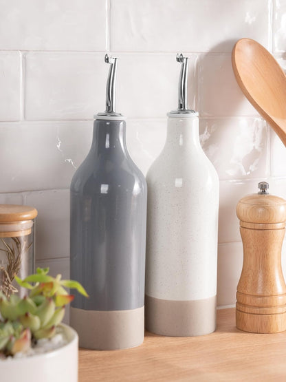 famiware Milkyway 16oz Ceramic Olive Oil Dispenser Bottle, 1 Piece Oil Dispenser for Kitchen with Stainless Steel Pourers, Suitable for Storage Vinegar, Soy Sauce, Coffee Syrup, Liquids, White