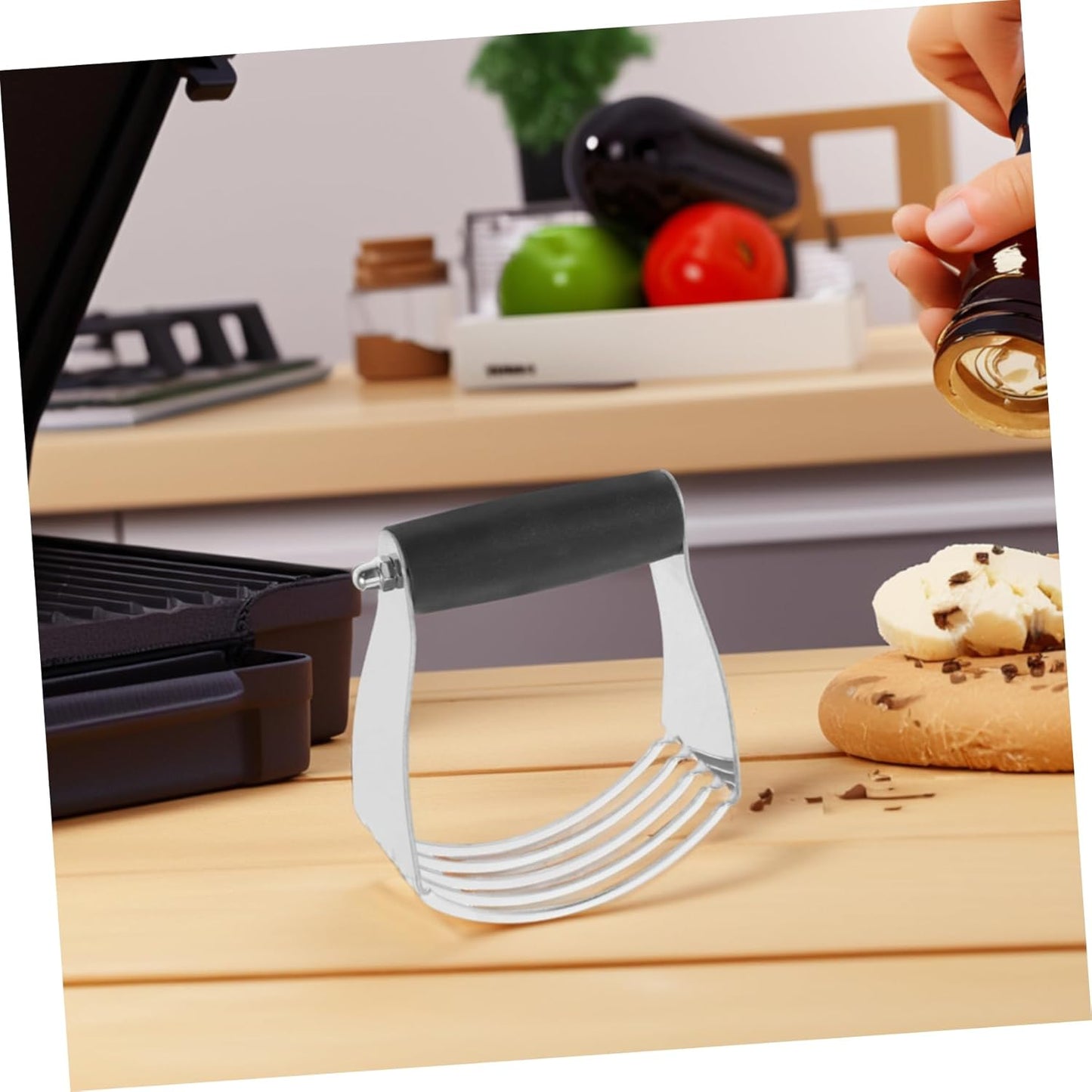 SHOWERORO Heavy Duty Pastry Cutter for Baking Dough Blender Stainless Steel Butter Scraper Flour Mixing Tool