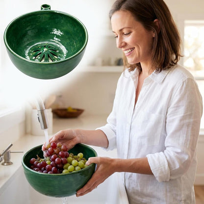 Self Spinning Fruit Washing Bowl, Automatic Rotating Berry Washer Spinner with Drain, Plastic Kitchen Strainer Basket for Fruits Vegetables Strawberries Blueberries