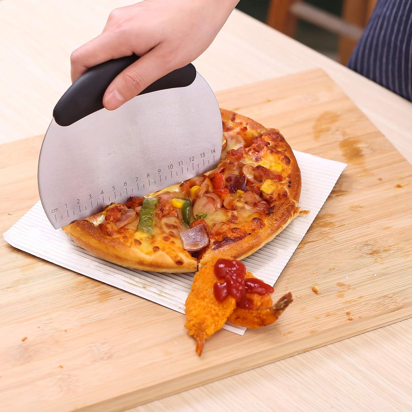 1 pcs Dough Pastry Scraper Chopper/Stainless Steel Dough Scraper Cutter with Ergonomic Rubber Non-Slip Grip/Dough Scraper Cutter/Pro Pastry Pizza Cutter Chopper (Pink)