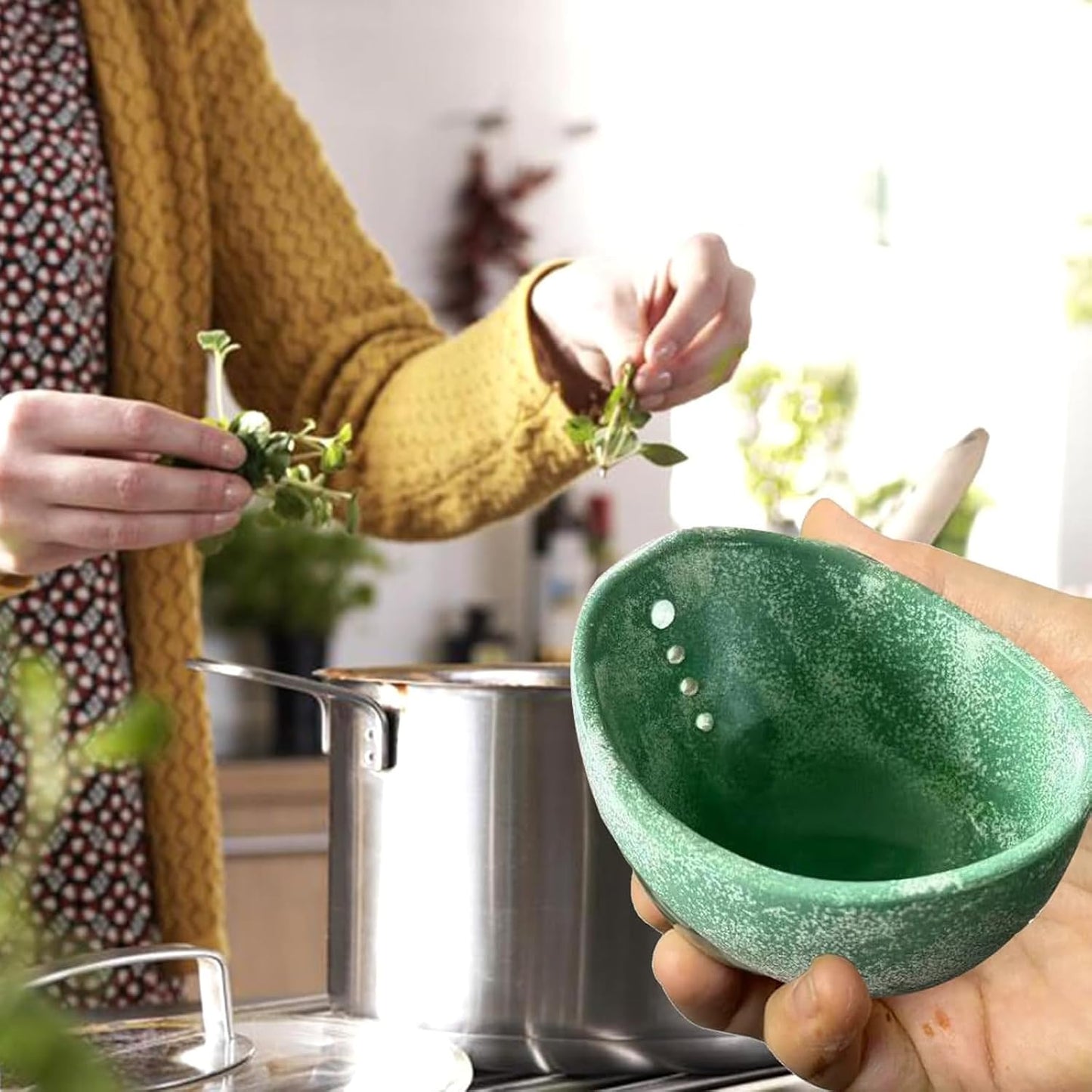 Herb Stripper Bowl, Herb Stripper Tool for Kitchen & Garden, Easy Clean Herb Stem Remover with Ergonomic Holder, Fit Kitchen Gadgets for Home Cooks & Gardeners