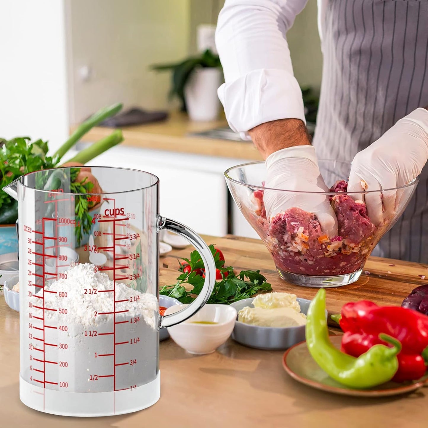 4 Cup Glass Measuring Cup with Handle, 77L High Borosilicate Glass Measuring Cup with V-Shaped and Three Scales (Cup, OZ, ML), Glass Liquid Beaker with Silicone Base, Double-Sided Measure Scales