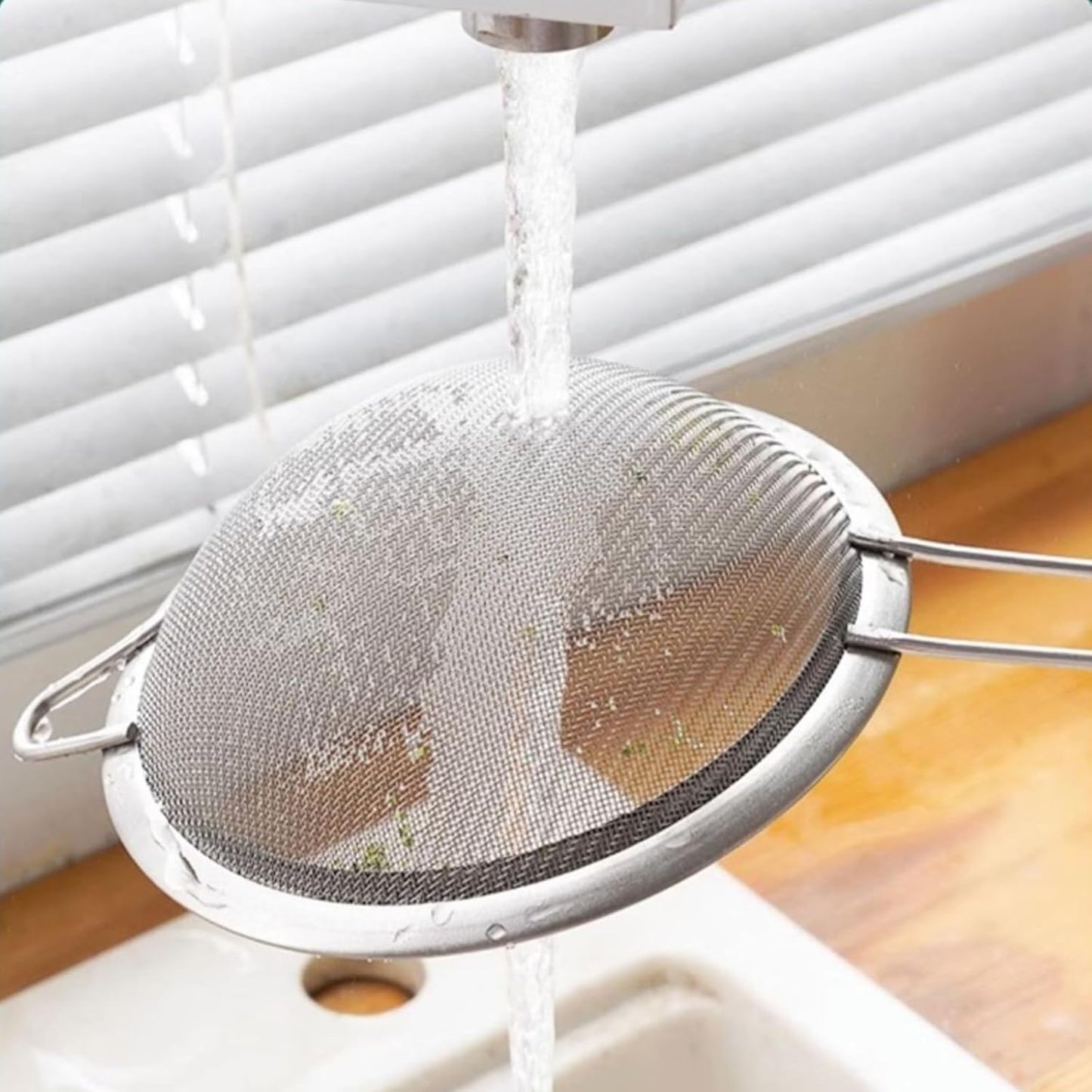 2PCS Fine Mesh Strainers Set Small Stainless Steel Sieves with Handles For Straining Cocktail Flour Powdered Sugar Tea Bar Tool