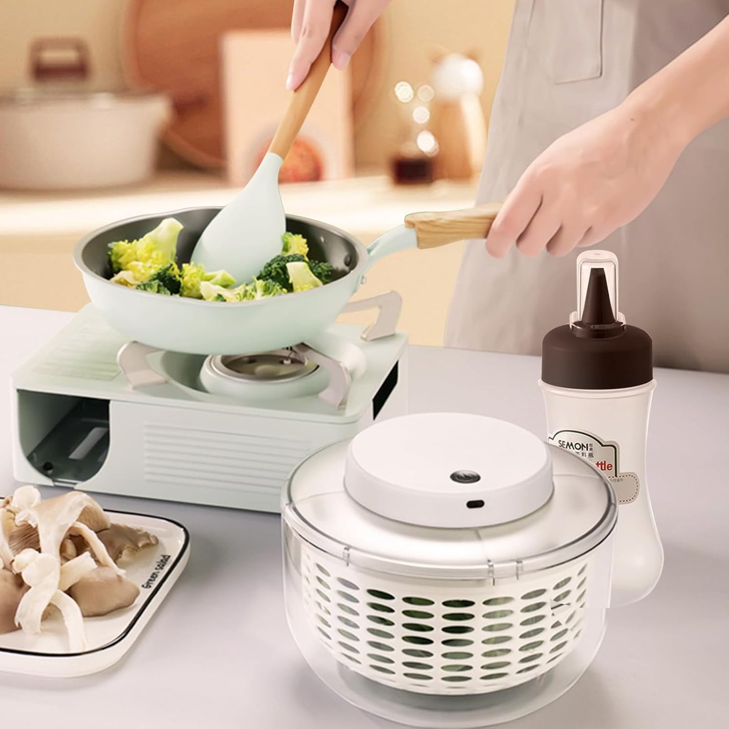 Electric Salad Spinner,6L Large Capacity Automatic Vegetables Fruit Washer Dryer Drainer Strainer,USB Charge Lettuce Spinner Cleaner with 350 ml Squeeze Bottle for Home Kitchen