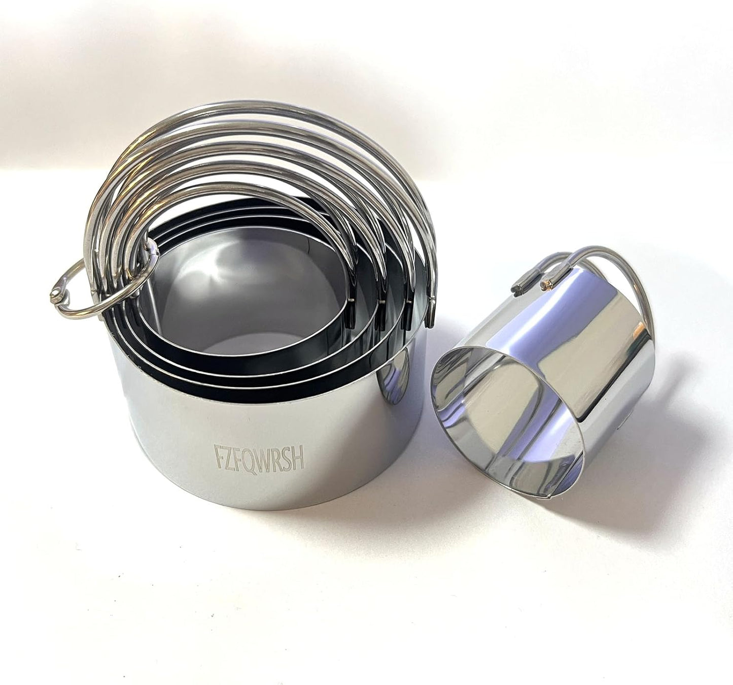 5-Piece Round Cookie Cutters Set with Handles, Stainless Steel Baking Tools for Biscuit/Sandwich/Cake/Bow Shapes - Precise Cutters for Cookies, Dumplings, Scones & Donut Decorations