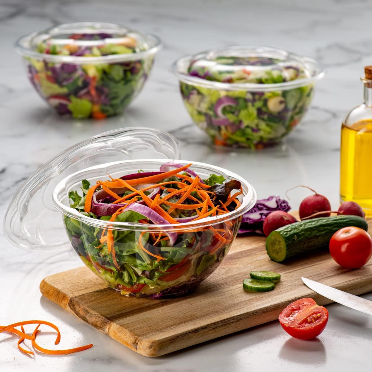 GUSTO [18 oz. - 50 Count Clear Plastic Salad Bowls with Lids, Disposable Salad Containers - Perfect for Takeout, Salads, and Meal Prep (Formerly Comfy Package)
