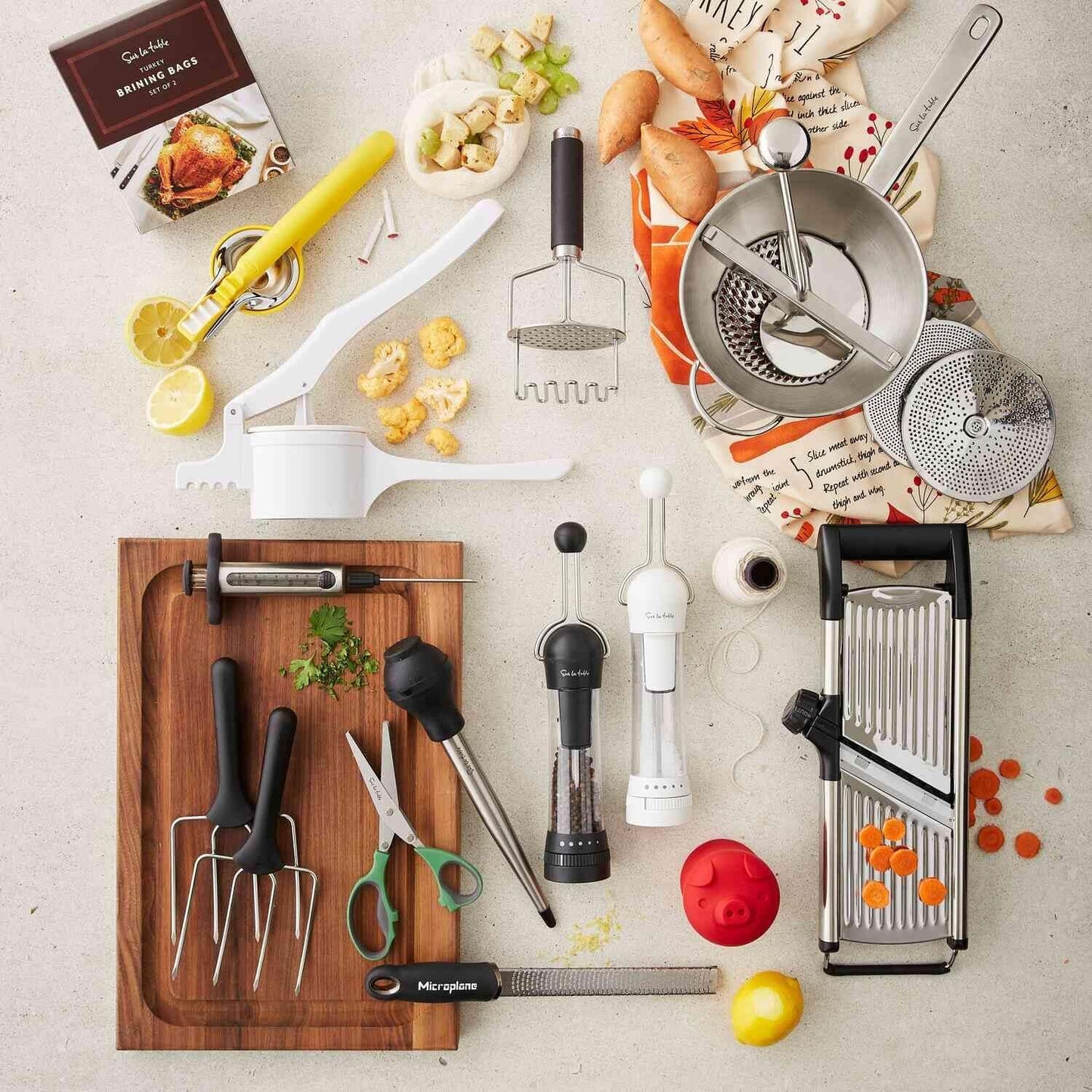 Sur La Table 10-Blade Herb Shears, Stainless Steel Multi-Blade Herb Scissors for Fast Snipping Directly Over Dishes