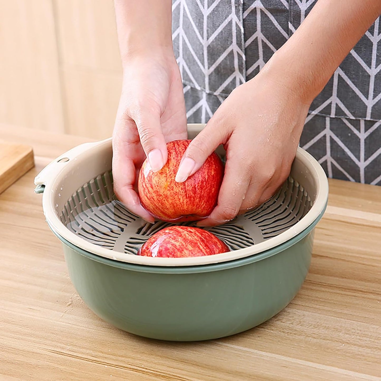 Fruits Vegetables Washing Basket, Double Layer Drain Basket Set for Kitchen Strainer Colander Bowl Cleaning Washing Mixing for Food Fruit Vegetables Pasta Spaghetti（Green）