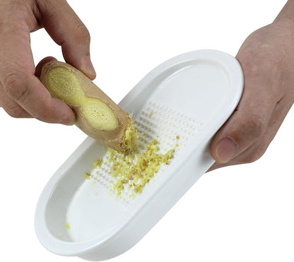 EIKS Ceramics Grater Plate for Ginger Garlic Wasabi Daikon Fruits Root Vegetable Cooking Preparation (Spade-shaped)