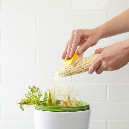 Chef’n Cob Plus Corn Stripper and Peeler for Corn on the Cob, Built-In Safety Pusher