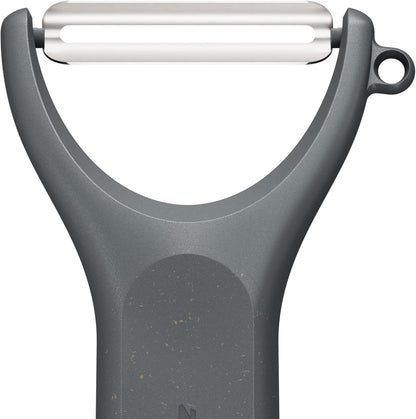 Zyliss Swivel Peeler – Ultra-Sharp Stainless Steel Blade for Potatoes, Carrots & Soft Fruits – Ergonomic Wheatstraw Grip – Built-in Eye Cutter & Safety Cover – Dishwasher Safe – Vegetable Peeler