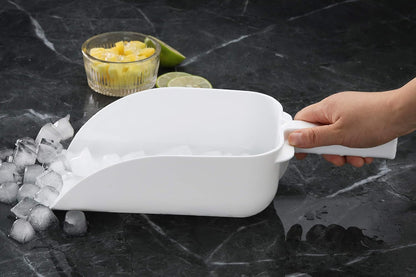 New Star Foodservice 34400 Polycarbonate Plastic Utility Ice Scoop, Clear, 12-Ounce