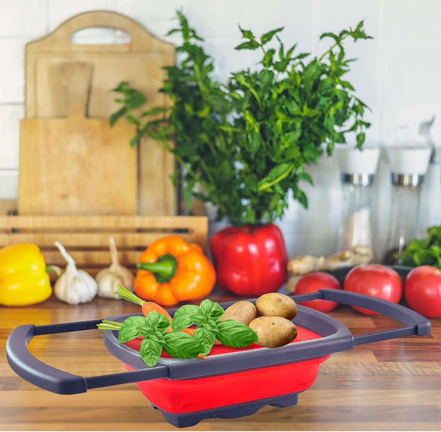 Collapsible Silicone Colander – Space-Saving Foldable Strainer for Pasta, Vegetables & Fruits – Large 6 Qt Kitchen Strainer, Heat-Resistant, BPA-Free & Dishwasher Safe |RED