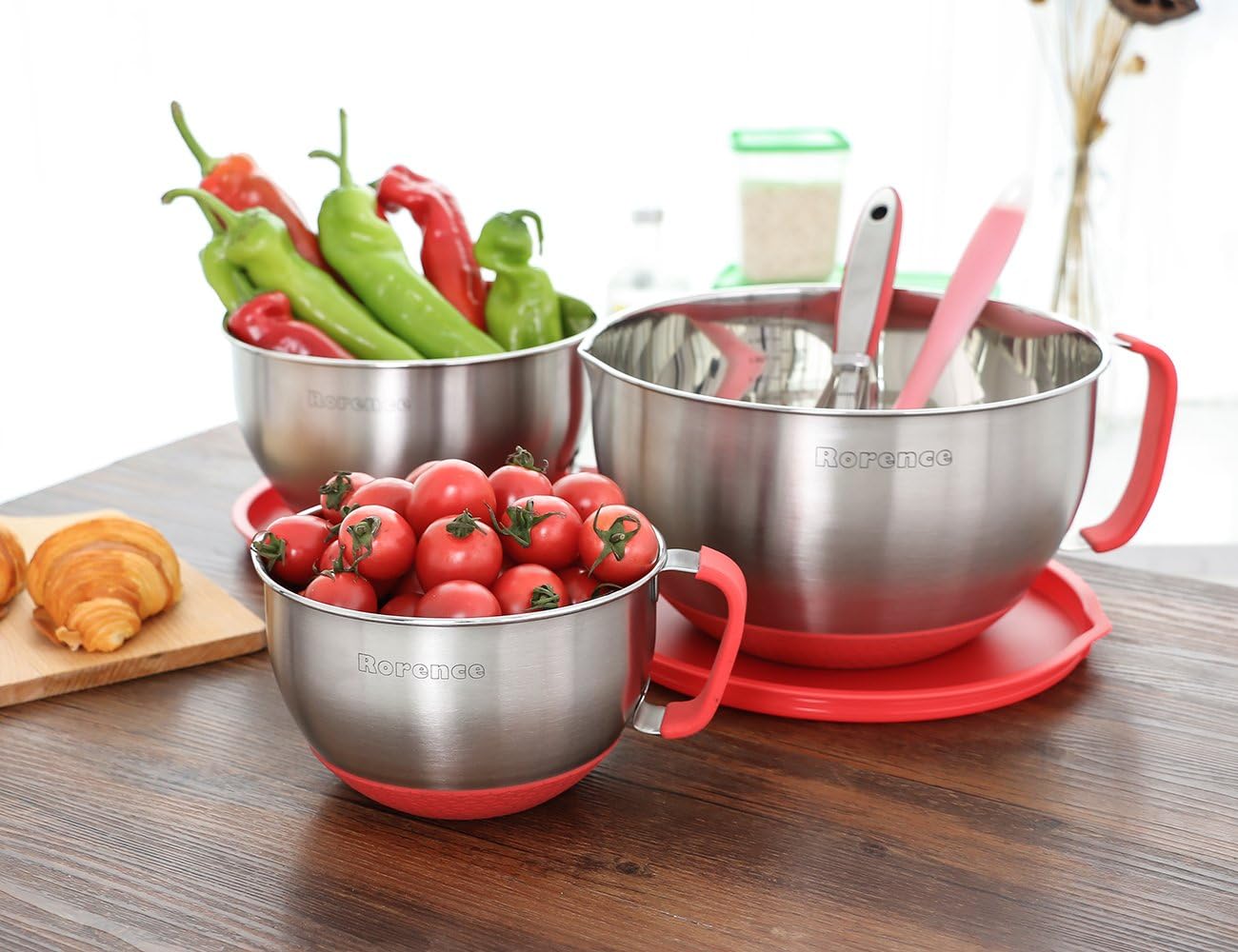 Rorence Stainless Steel Non-Slip Mixing Bowls With Pour Spout, Handle and Lid, Set of 3, Black