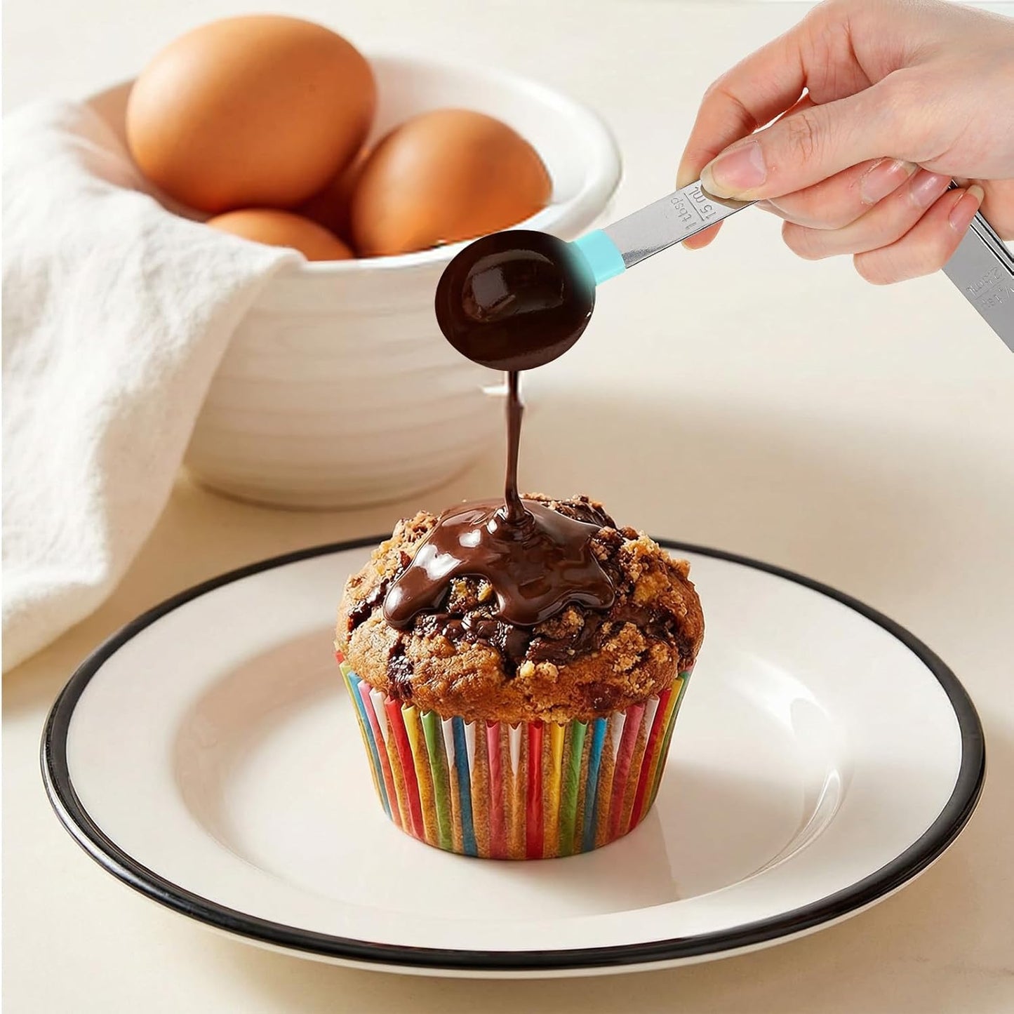 8 PCS Measuring Cups and Spoons Set, Nesting Measuring Cups and Spoons with Stainless Steel Handle, Clear and Easy to Read Kitchen Essentials Gadgets for Dry or Liquid Ingredients