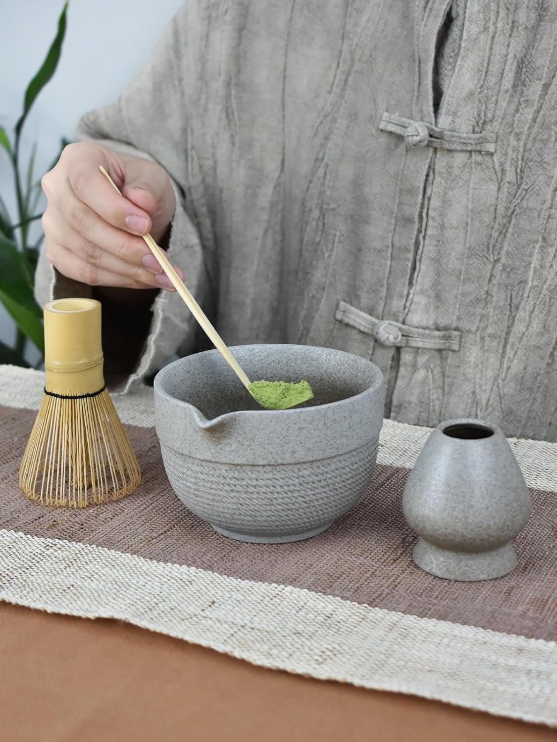 Artcome 4 Pcs Complete Matcha Ceremony Kit - Japanese Bowl With Pouring Spout, Whisk, Holder, Scoop - Tea Set for Making Usucha, Koicha and Latte (Green)