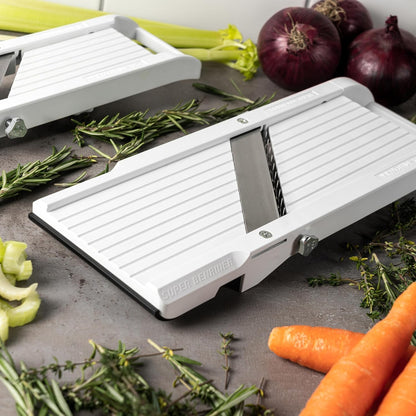 Benriner Super Slicer, with 4 Japanese Stainless Steel Blades, Beige