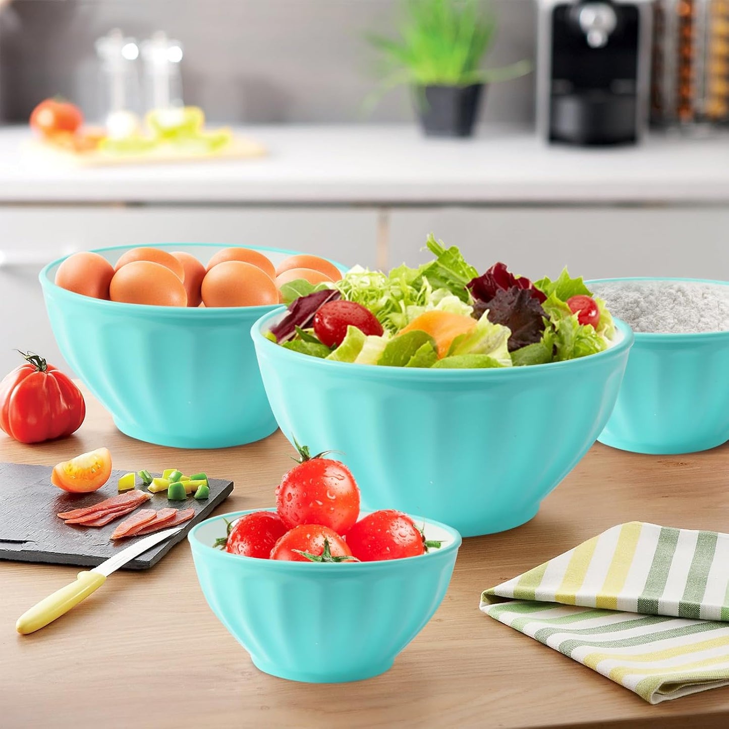 Mixing Bowls with Lids Set,4 Piece Large Plastic Nesting Bowls,Includes 4 Microwave safe Mixing Bowl and An Egg Whisk for Kitchen Prepping,Baking,Cooking Food, Pink