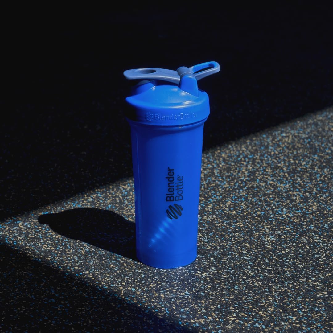 BlenderBottle Classic V2 Shaker Bottle Perfect for Protein Shakes and Pre Workout, 28-Ounce, Clear/Black