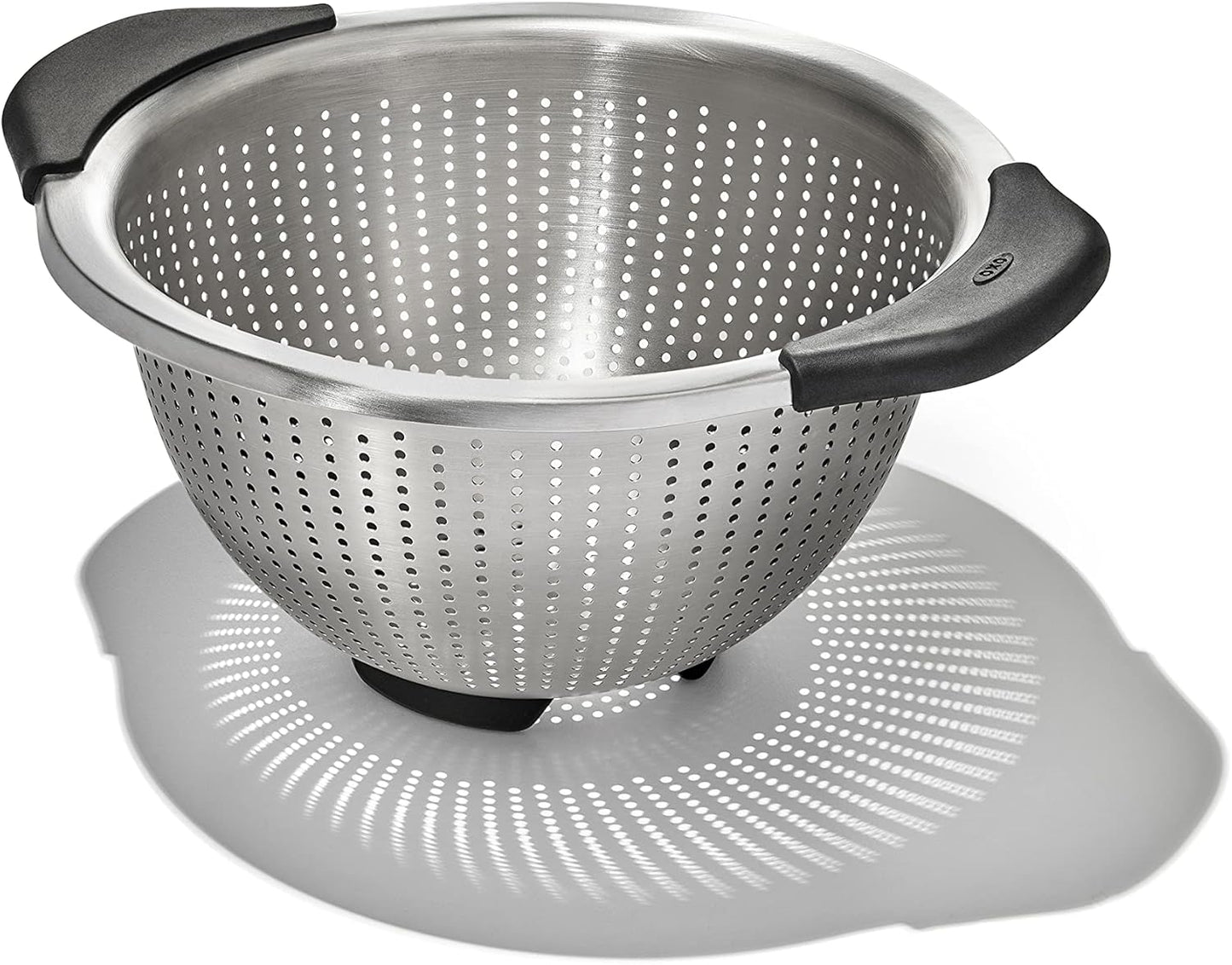 OXO Good Grips Stainless Steel Colander, 5 qt. Capacity, Strainer with Non-Slip Handles, Kitchen Colander for Pasta and Vegetables, Nesting Stainless Steel Strainer and Sieve