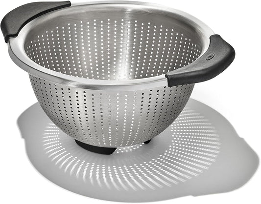 OXO Good Grips Stainless Steel Colander, 5 qt. Capacity, Strainer with Non-Slip Handles, Kitchen Colander for Pasta and Vegetables, Nesting Stainless Steel Strainer and Sieve