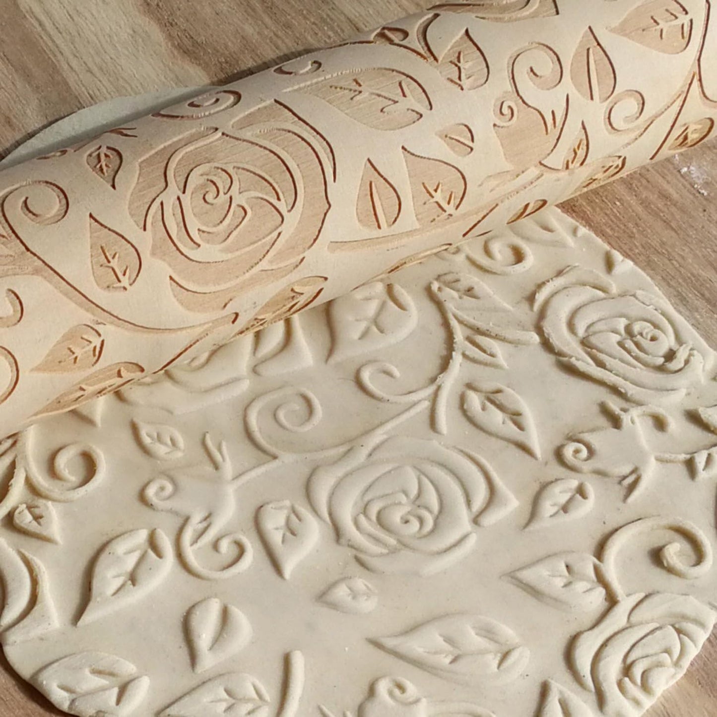 Ragyzity Wooden Embossed Rolling Pin for Baking, Rose Flower Embossed Engraved Carved Rolling Pin, Wooden Roll Pin Laser Engraved Rolling Pin DIY Tool for Making Cookie Dough Crusts Pies Pastry