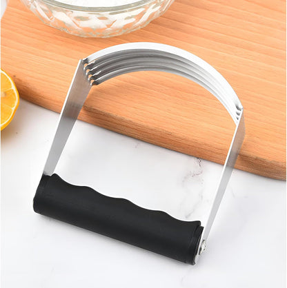 Dough Blender, Top Professional Pastry Cutter with Heavy Duty Stainless Steel Blades, Medium Size, Black