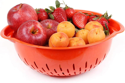 Mintra Home Mixing Bowl w/Colander (Large 4.5L, Red) - For Washing & Draining Fruits And Vegetables - Heavy Duty Plastic for Baking, Cooking Supplies - Dishwasher Safe