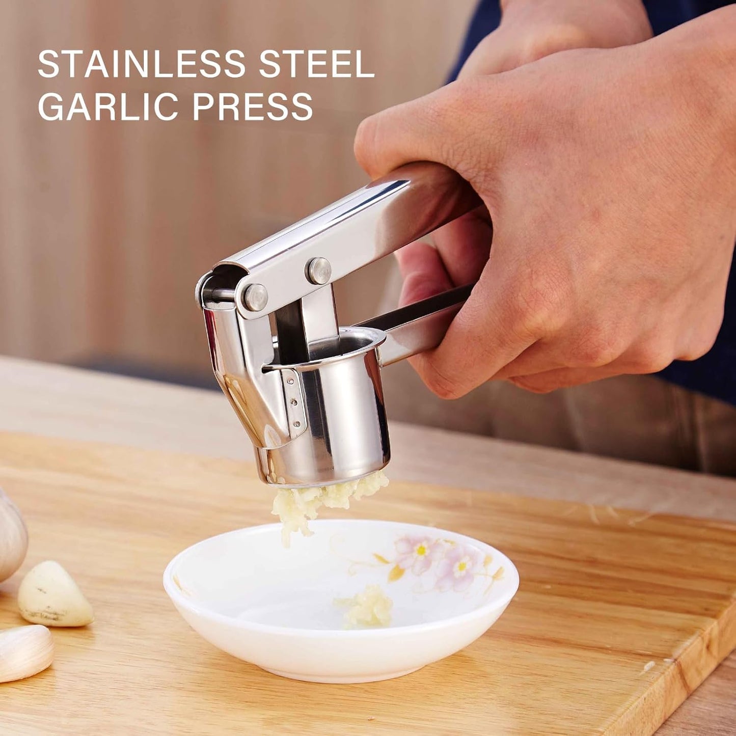 Kitchen Garlic Press, Rust Proof & Dishwasher Safe Garlic Mincer, Durable Garlic Crusher, Easy to Clean and Squeeze, Rose