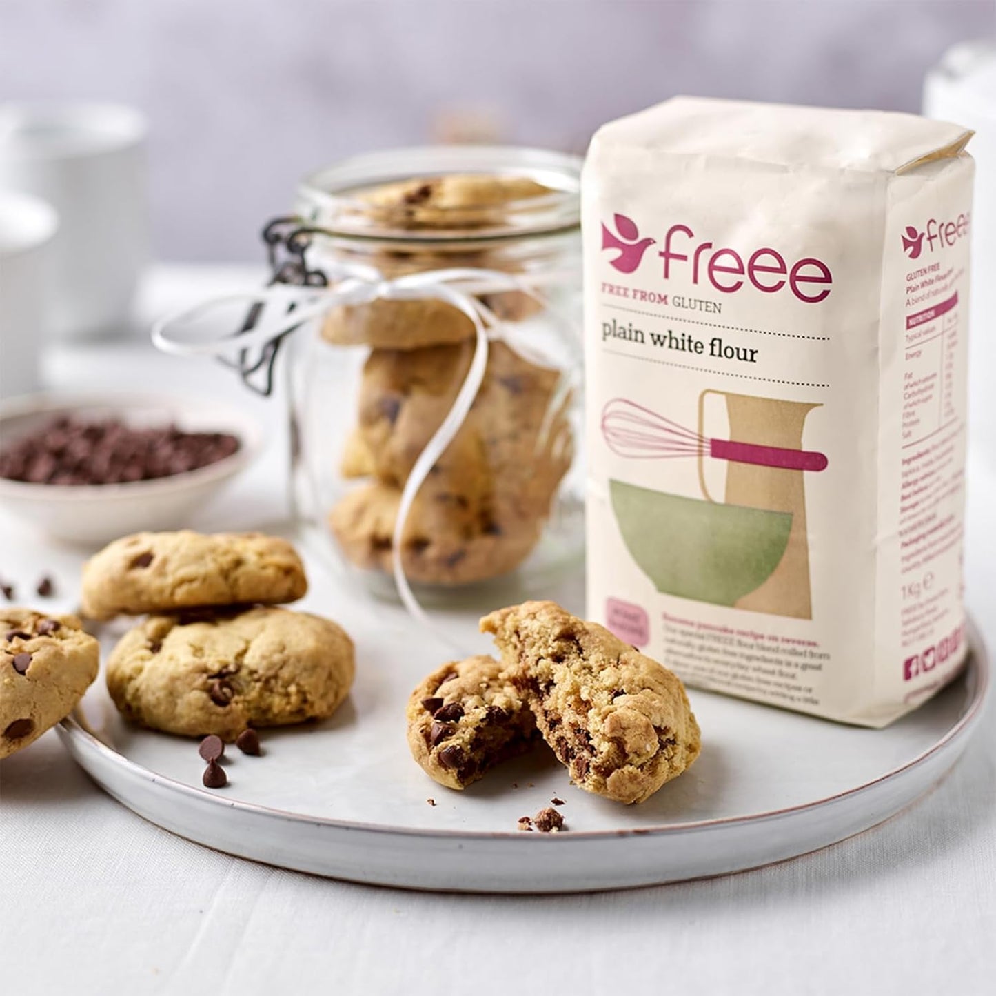 freee Plain White Flour Bag 2.2 lb (1 kg) | Gluten Free All-Purpose Flour Blend for Baking Bread, Cakes, Pastries & Cookies | Vegan, Kosher, Halal Certified | Imported from UK