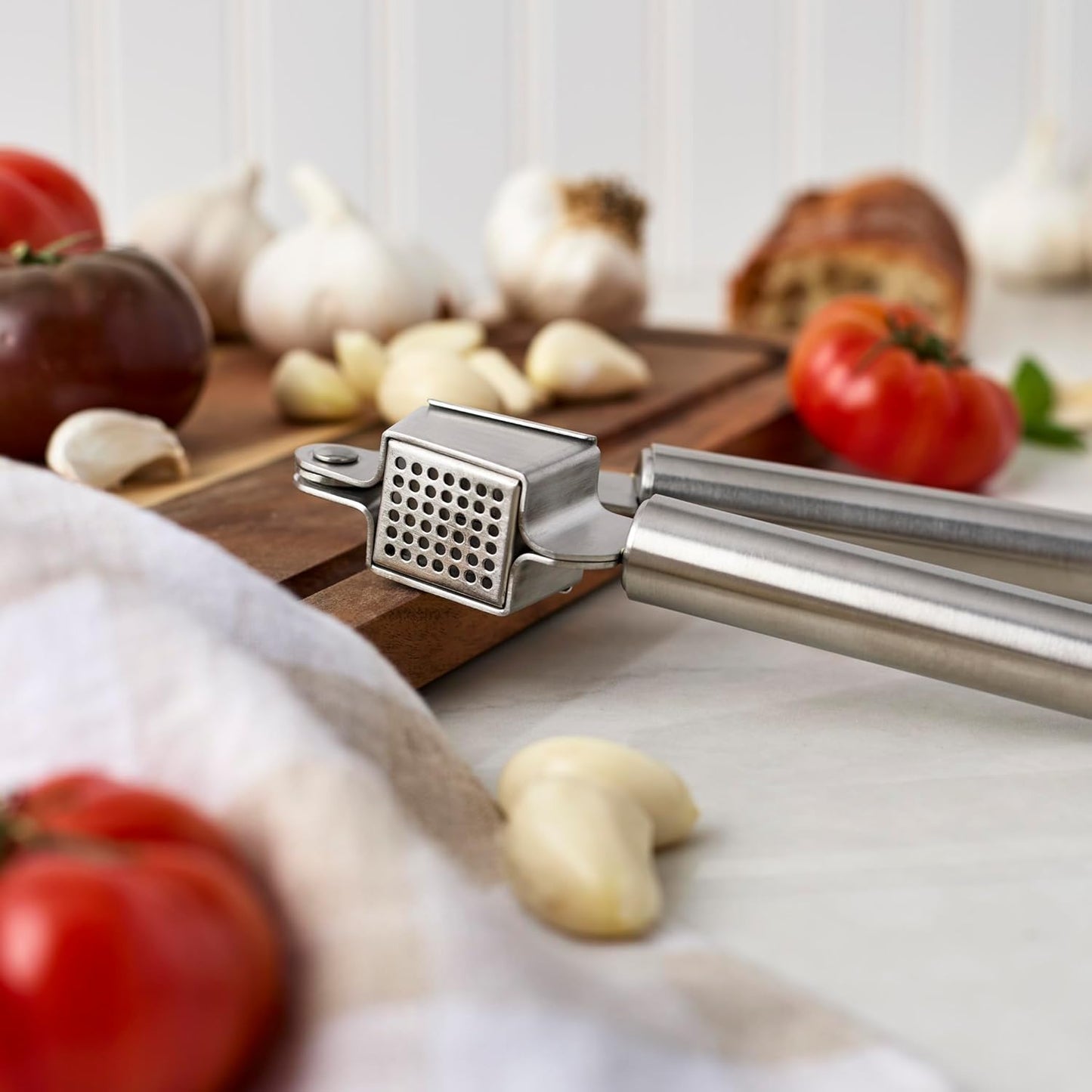 HENCKELS Stainless Steel Garlic Press