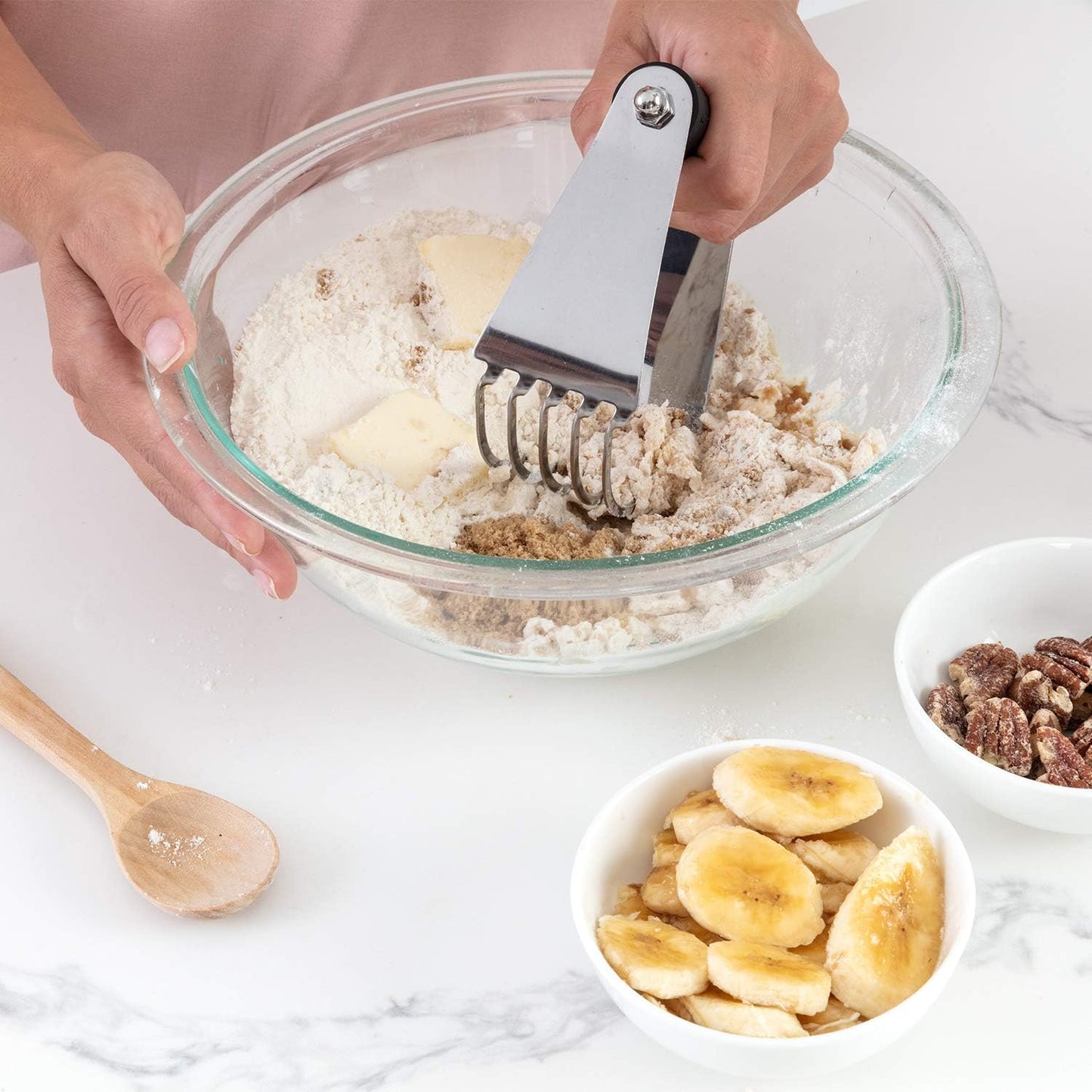 Spring Chef Dough Blender, Top Professional Pastry Cutter with Heavy Duty Stainless Steel Blades, Medium Size, Black