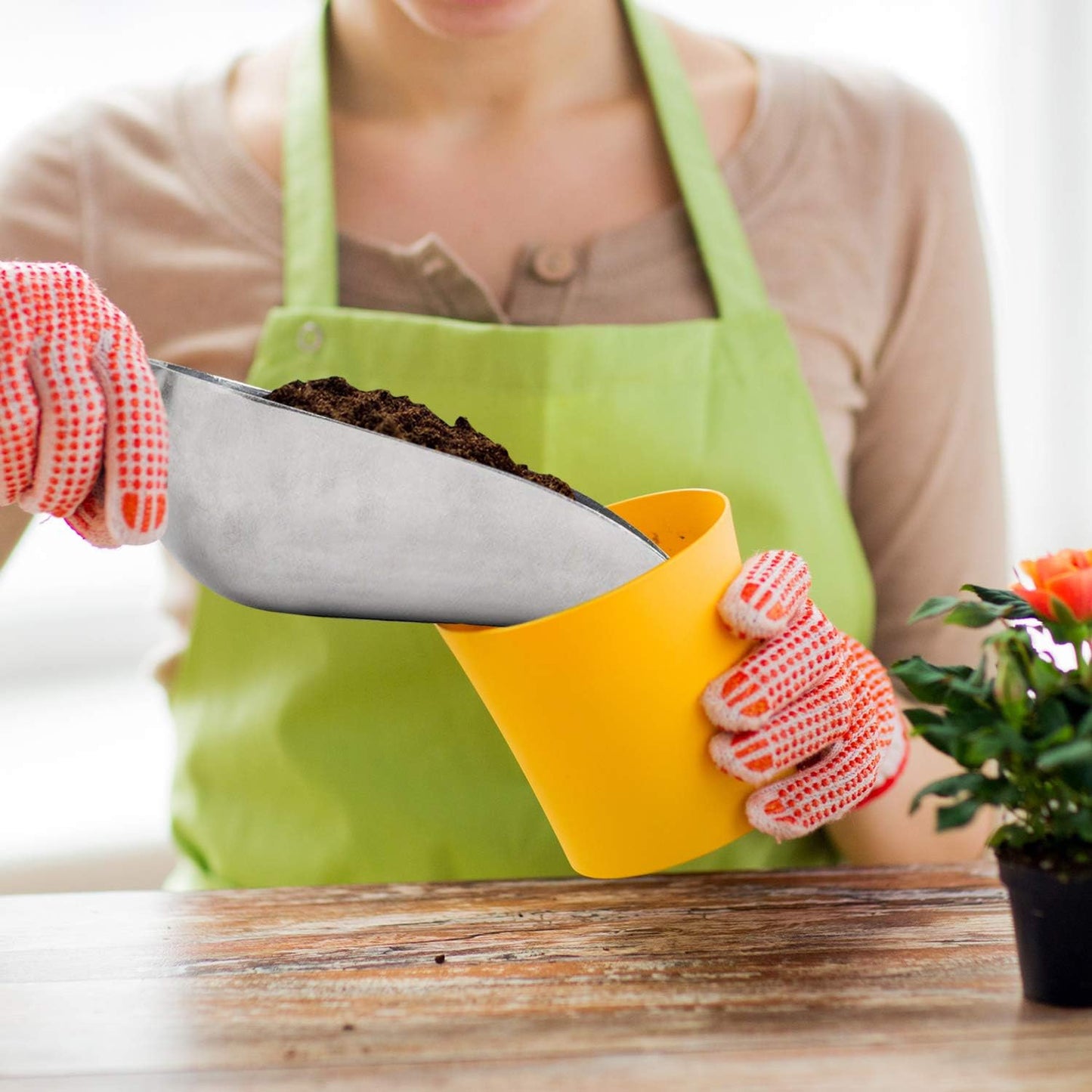 Cast Aluminum Utility Scoop, 5-Ounce - Round Bottom, Small ice scoop For Multi-Purpose Use, With Finger Groove Handle (Hand Wash Only) 5 oz.