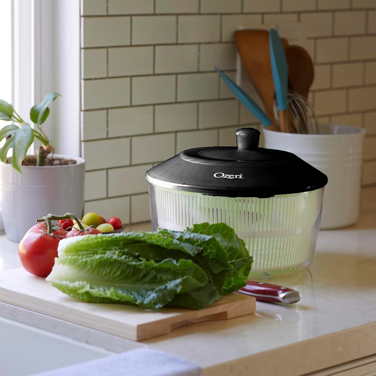 Ozeri Italian Made Fresca Salad Spinner and Serving Bowl, BPA-Free, Green, 4.4 qt
