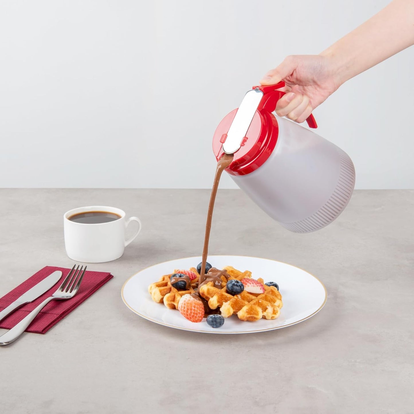 Restaurantware-Chef 101 48 Ounce All Purpose Syrup Dispenser, 1 Honey Dispenser - Beige Top, Stainless Steel Slide Cover, Plastic Pancake Syrup Bottle, Perfect For Diners, Restaurants, Home