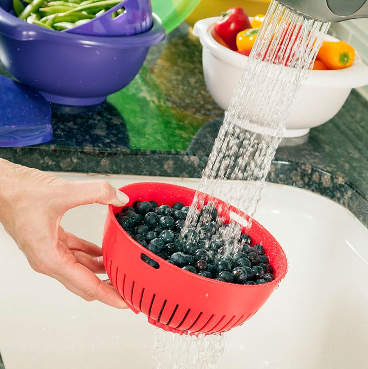 Hutzler 3-in-1 Berry Bowl Keeper, Colander & Container, Keeps Berries Fresh Longer, 1 Quart Capacity (Gray)