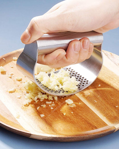 Upgraded Garlic Press Rocker Full Stainless Steel, Garlic Mincer, Garlic Crusher Squeezer with Silicone Peeler and Cleaning Brush, Rustproof and Dishwasher Safe, by FeliceG