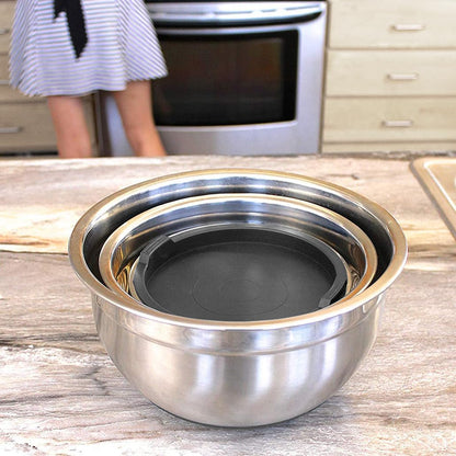 Stainless Steel Mixing Bowls with Lids and Non Slip Bases (Set of 5, Red)
