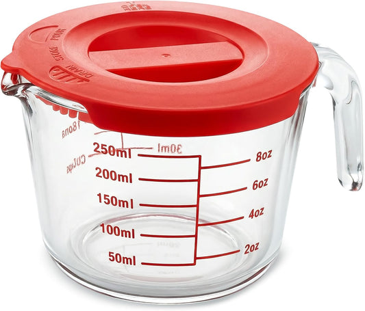 NutriChef 4 Cups Glass Measuring Cup with Lid (34 oz) - Heat-Resistant Borosilicate Liquid Measure Cup with Easy-Read Scale for Cooking, Baking and Food Storage, Dishwasher and Freezer Safe