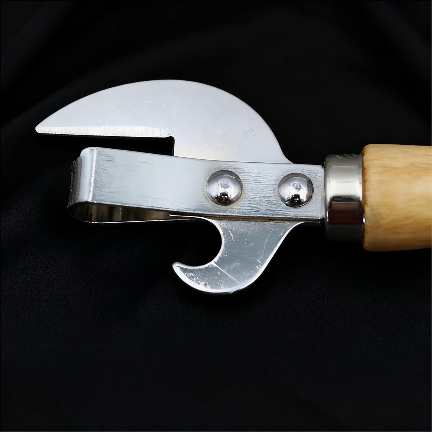 Stainless Steel Japanese Can Opener Manual, Old Fashioned Vintage Style Handheld Tool for Kitchen & Camping, Small & Efficient Abridor de Latas Manual