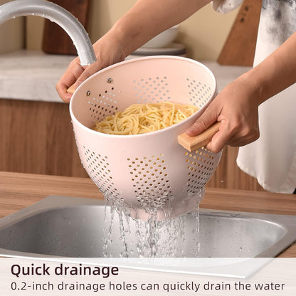 Metal Colander with Wood Handle and Stable Base, 5.5 Quart Powder Coated Steel Kitchen Strainer Basket for Draining Pasta, Vegetable and fruit,Cream