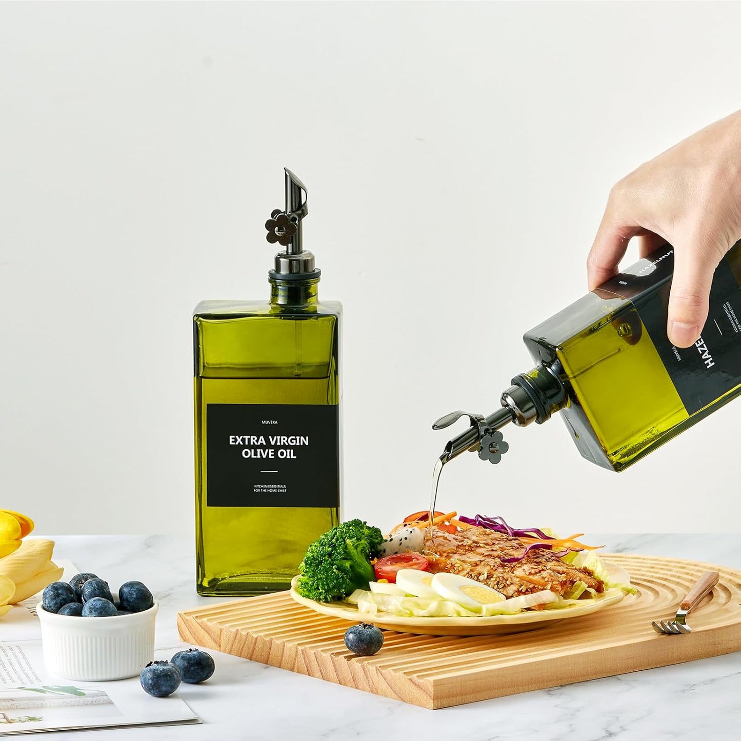 Olive Oil Dispenser Bottle for Kitchen, 16.9oz /500ml Cooking Vinegar Dispenser Bottle Set, Glass Sauce Container, Labels, Brush, Funnel, Stoppers, Green for Oil, Wine