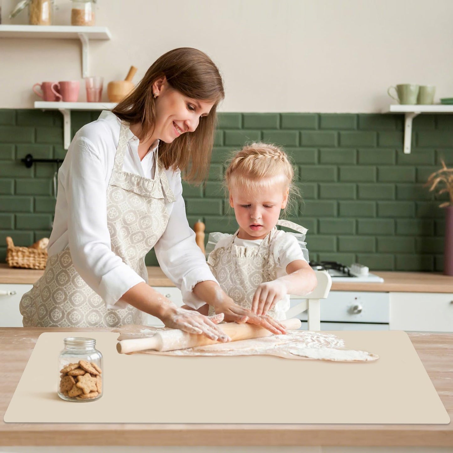 Standard Silicone Mat,Black Baking Mat-Food Grade Kids Dinner Table Placemat Non Slip Counter Mat with Raised Edges Heat Resistant Mat for Air Fryer Nonstick Pastry Dough Mat(1 Pack 23.6'' x 15.7'')