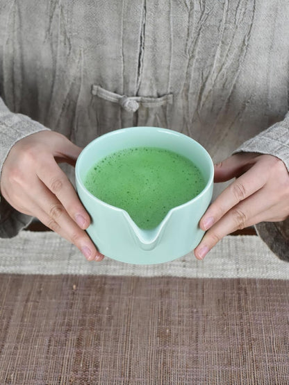Artcome 4 Pcs Complete Matcha Ceremony Kit - Japanese Bowl With Pouring Spout, Whisk, Holder, Scoop - Tea Set for Making Usucha, Koicha and Latte (Green)