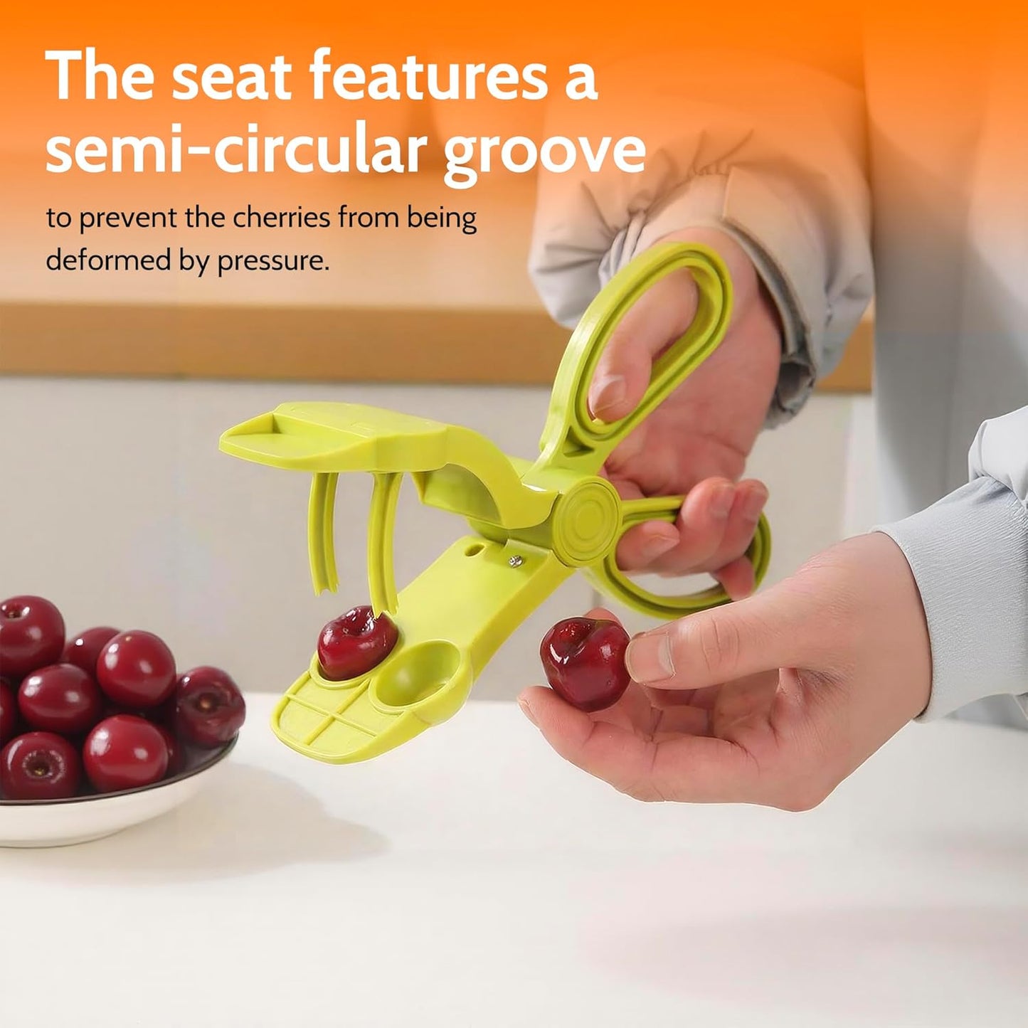Cherry Pitter, Cherries Corer with Hand-held Push Design Olive and Cherry Pitters Corer Tool Quick Portable Pitting Tool for Making Jam (Green)