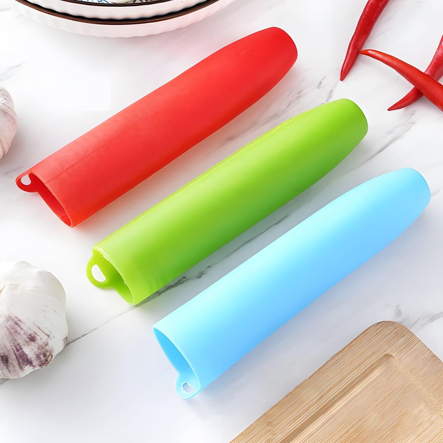 Garlic Tube Rollers Peel Remover,Garlic Peeler Silicone Garlic Peel Remover Roller, Garlic Roller Peeling Tube Tool for Useful Kitchen Tools (blue)