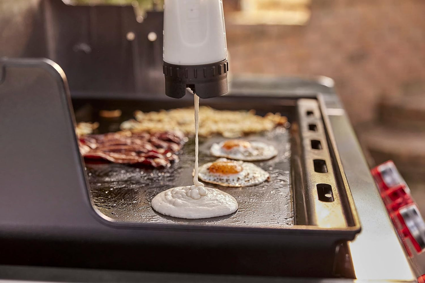 Weber Griddle Breakfast Kit – 2 Griddle Egg Rings & 27 oz Batter Dispenser for Pancakes, Eggs & Outdoor Flat‑Top Griddle Cooking