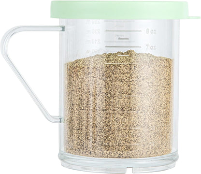 Restaurantware Spice Shaker 1 Count Plastic Shaker, Durable Seasoning Dredge with Yellow Coarse Lid, Clear Shaker for Commercial Kitchens, Pizzerias, and Bakeries