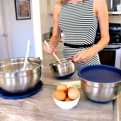 Stainless Steel Mixing Bowls with Lids and Non Slip Bases (Set of 5, Red)
